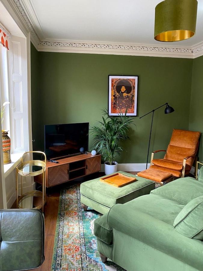 Arbroath Luxury Apartment In Mcm Style Exterior photo